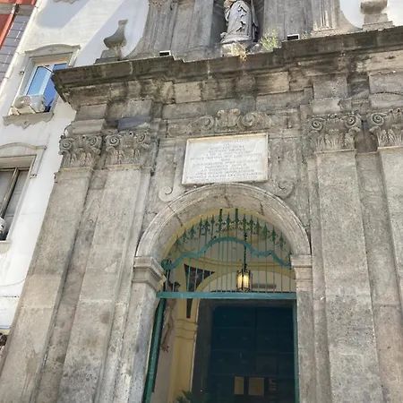 Nyaraló Lazzarella *